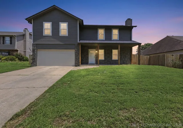 Photo 1 of Single family home for sale at 4901 S Narcissus Ave, Broken Arrow, OK 74011 | MLS# 2620480 | Listing updated on 2026-08-22