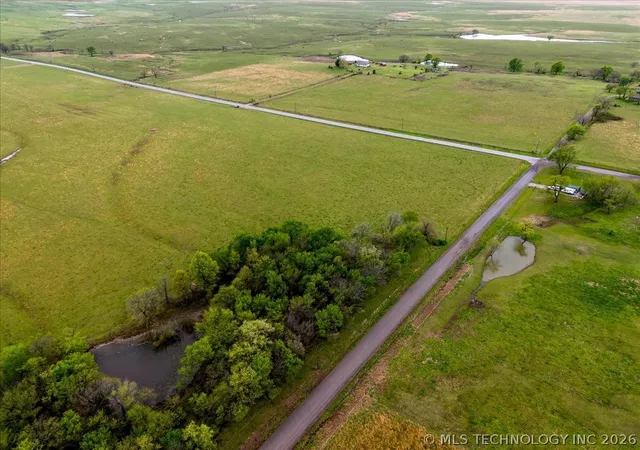 Homes for sale in Vinita, OK | 002 E 210 Rd, Vinita, OK 74301 | MLS# 2620550