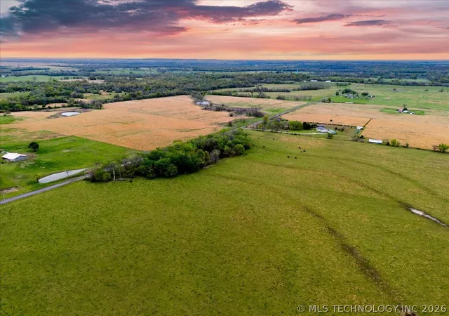 Homes for sale in Vinita, OK | 002 E 210 Rd, Vinita, OK 74301 | MLS# 2620550
