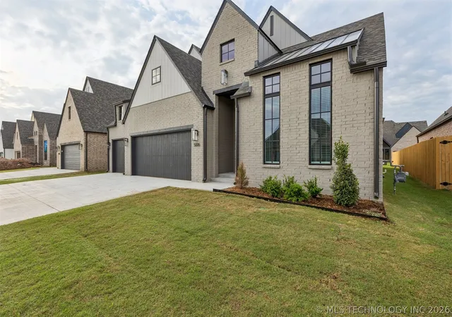 3rd image of 5816 E 127Th St S, Tulsa, OK 74008 | MLS# 2620558