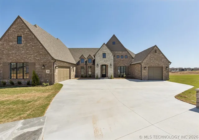 Photo 1 of Single family home for sale at 10859 N 83rd Eastcourt, Owasso, OK 74055 | MLS# 2620561 | Listing updated on 2026-08-20