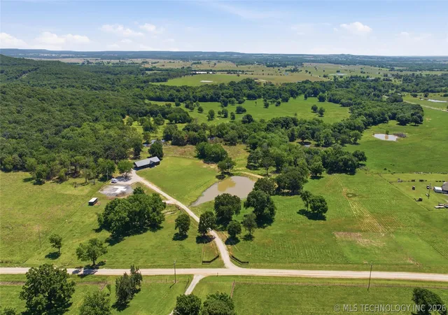 Homes for sale in Beggs, OK | 5676 N 240 Rd, Beggs, OK 74421 | MLS# 2620613