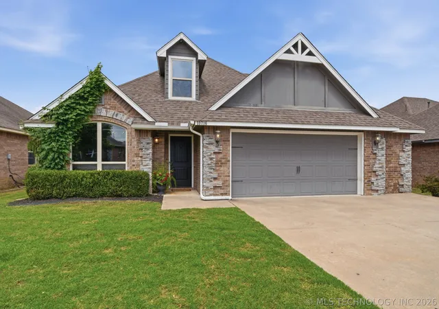 Homes for sale in Jenks, OK | 10716 Masters Cir, Jenks, OK 74037 | MLS# 2618872