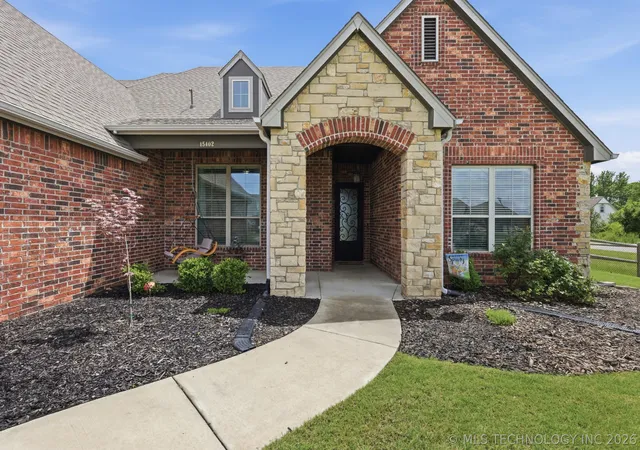 Photo 2 of Single family home for sale at 15402 E 82nd Street, Owasso, OK 74055 | MLS# 2620635 | Listing updated on 2026-08-20