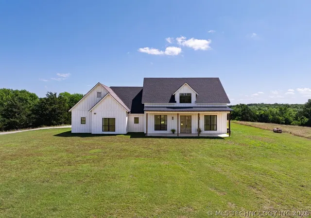 Homes for sale in Madill, OK | 20664 Moore Rd, Madill, OK 73446 | MLS# 2620628