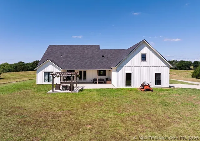 Homes for sale in Madill, OK | 20664 Moore Rd, Madill, OK 73446 | MLS# 2620628