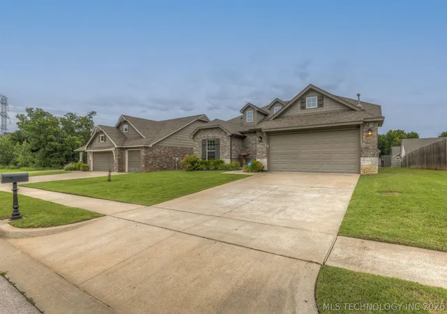 Homes for sale in Bixby, OK | 3872 E 144Th St S, Bixby, OK 74008 | MLS# 2620616