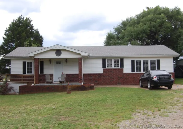 Homes for sale in Henryetta, OK | 10390 Loblolly Rd, Henryetta, OK 74437 | MLS# 2620647