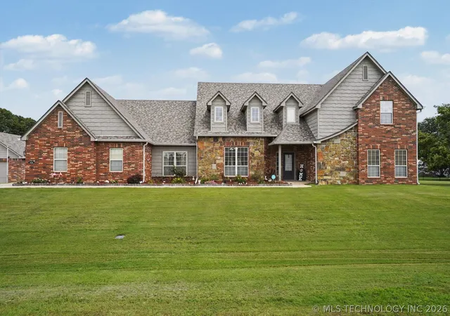 Photo 3 of Sale Pending at 24253 E 145th Street S, Coweta, OK 74429 | MLS# 2620676 | Listing updated on 2026-08-24
