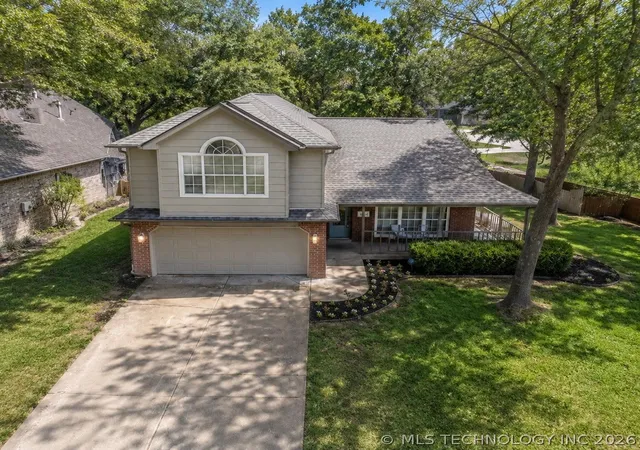 Homes for sale in Broken Arrow, OK | 3843 W Galveston Pl, Broken Arrow, OK 74012 | MLS# 2620698