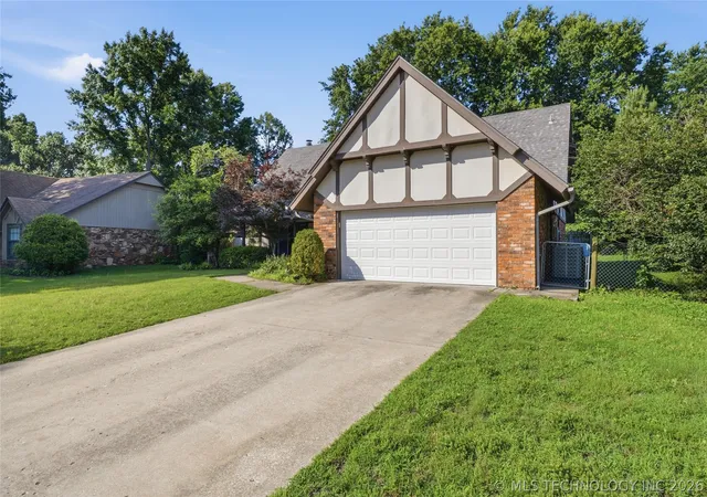 2nd image of 8404 E 107th St, Tulsa, OK 74133 | MLS# 2620536
