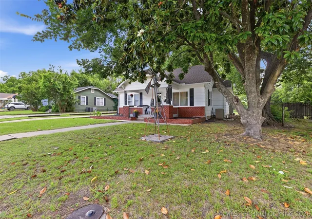 Homes for sale in Ada, OK | 1127 S Cherry St, Ada, OK 74820 | MLS# 2620747