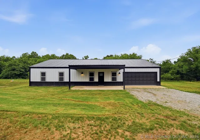 Homes for sale in Mannford, OK | 35761 W 101st St S, Mannford, OK 74044 | MLS# 2620778