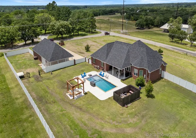Photo 3 of Single family home for sale at 12030 County Rd 3580, Ada, OK 74820 | MLS# 2620796 | Listing updated on 2026-08-20