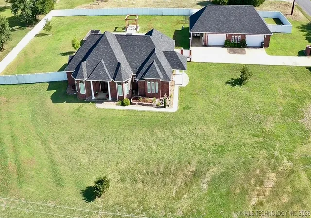 Photo 4 of Single family home for sale at 12030 County Rd 3580, Ada, OK 74820 | MLS# 2620796 | Listing updated on 2026-08-20