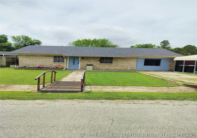 1st image of 413 Stanton, Calera, OK 74730 | MLS# 2620826
