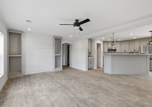 2nd image of 122 Bluebird Ln, Mc Alester, OK 74501 | MLS# 2620846