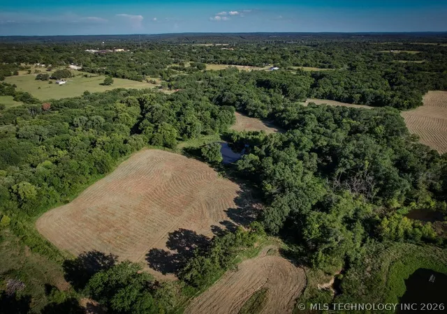 Homes for sale in Weleetka, OK | 385051 E 1150 Rd, Weleetka, OK 74880 | MLS# 2620855