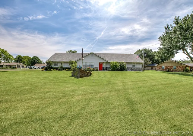 1st image of 36 Meadowlark, Eufaula, OK 74432 | MLS# 2620859