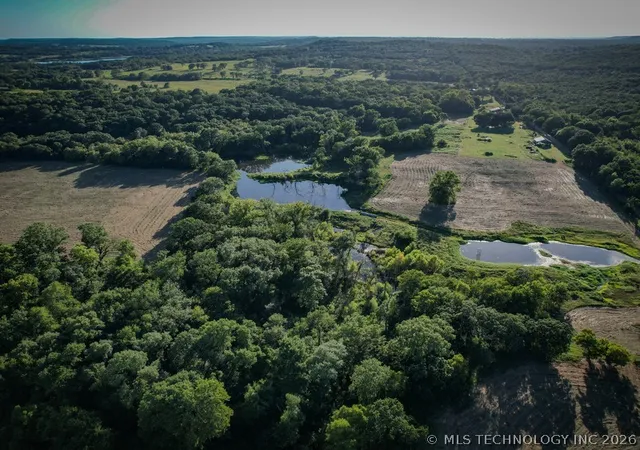 Homes for sale in Weleetka, OK | 385011 E 1150 Rd, Weleetka, OK 74880 | MLS# 2620860