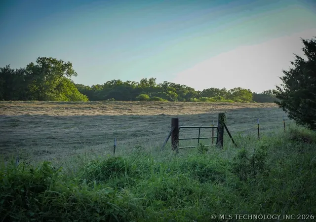 Homes for sale in Weleetka, OK | 385011 E 1150 Rd, Weleetka, OK 74880 | MLS# 2620860
