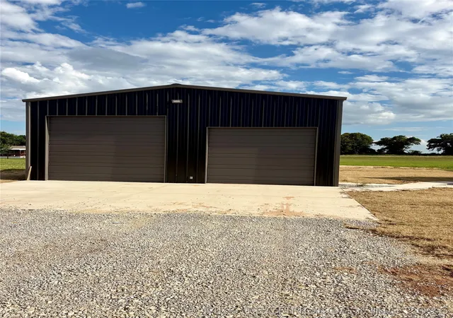Photo 2 of Single family home for sale at 11729 Sandy Acres Trl, Kingston, OK 73439 | MLS# 2620662 | Listing updated on 2026-08-20