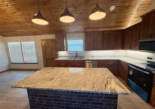 Photo 4 of Single family home for sale at 11729 Sandy Acres Trl, Kingston, OK 73439 | MLS# 2620662 | Listing updated on 2026-08-20