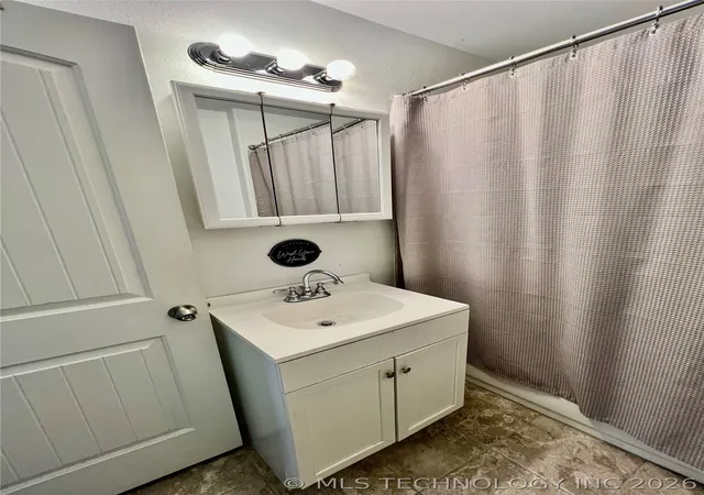26th image of 330 Kiamichi, Eufaula, OK 74432 | MLS# 2620372