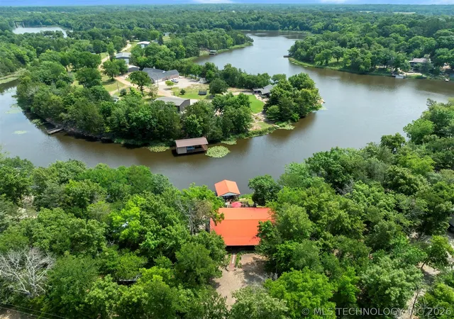 Homes for sale in Fort Towson, OK | 1019 S Main St, Fort Towson, OK 74735 | MLS# 2620373