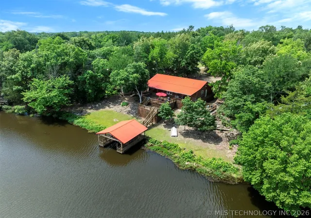 Homes for sale in Fort Towson, OK | 1019 S Main St, Fort Towson, OK 74735 | MLS# 2620373