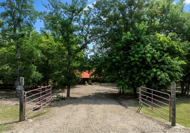 Homes for sale in Fort Towson, OK | 1019 S Main St, Fort Towson, OK 74735 | MLS# 2620373