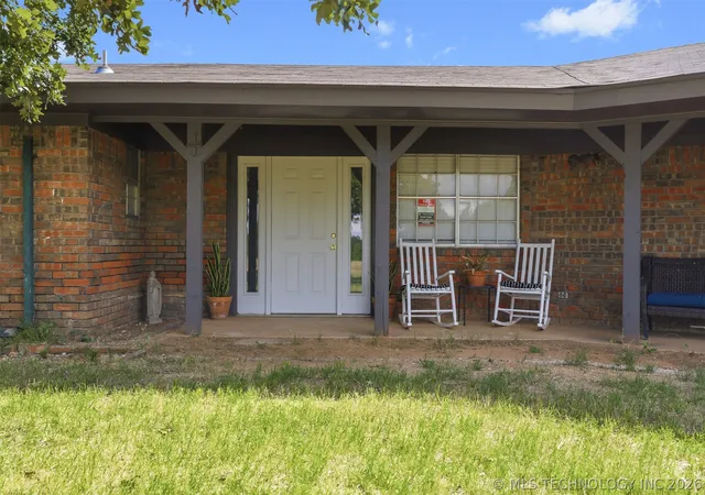 4th image of 33247 Brushy Mound Ln, Marietta, OK 73463 | MLS# 2620884