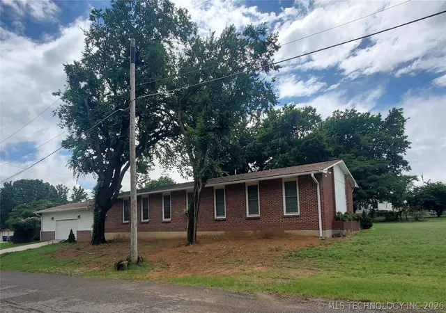 Homes for sale in Mc Alester, OK | 300 W Jackson Ave, Mc Alester, OK 74501 | MLS# 2620669
