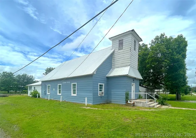 1st image of 548 S Hickory St, Nowata, OK 74048 | MLS# 2620893