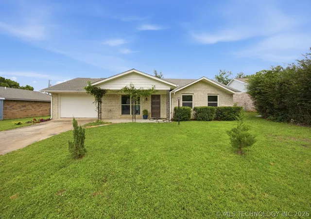 Homes for sale in Mc Alester, OK | 2122 N 11th, Mc Alester, OK 74501 | MLS# 2620897