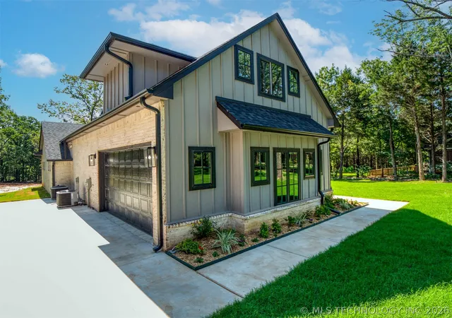 Photo 3 of Single family home for sale at 5370 Mainstay, Kingston, OK 73439 | MLS# 2620899 | Listing updated on 2026-10-07