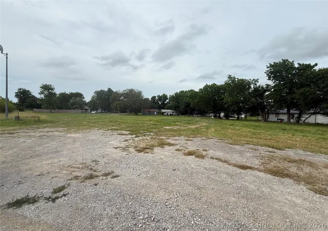 Land for sale at 100 W Cedar St, Haskell, OK 74436 | MLS# 2620908