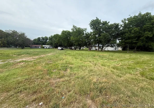 Homes for sale in Haskell, OK | 100 W Cedar St, Haskell, OK 74436 | MLS# 2620908