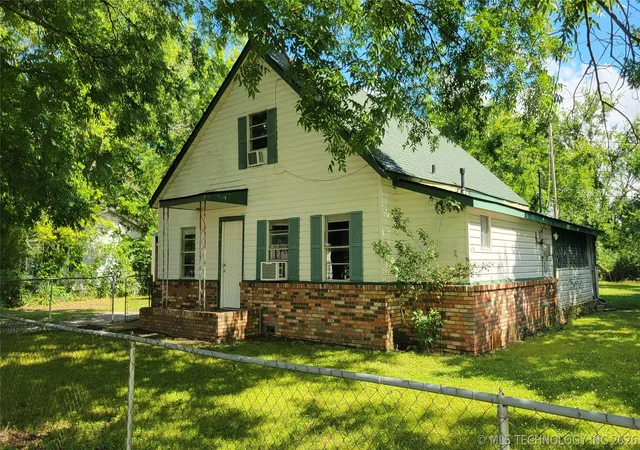 2nd image of 1001 W 14th, Ada, OK 74820 | MLS# 2620883