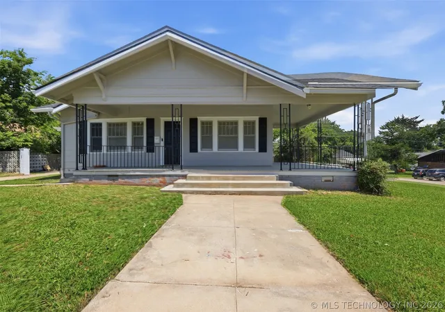 1st image of 300 W 17th, Ada, OK 74820 | MLS# 2620962