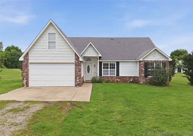 Homes for sale in Mounds, OK | 2501 E 171st St S, Mounds, OK 74047 | MLS# 2620966
