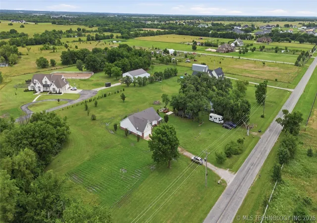 Homes for sale in Mounds, OK | 2501 E 171St St S, Mounds, OK 74047 | MLS# 2620966