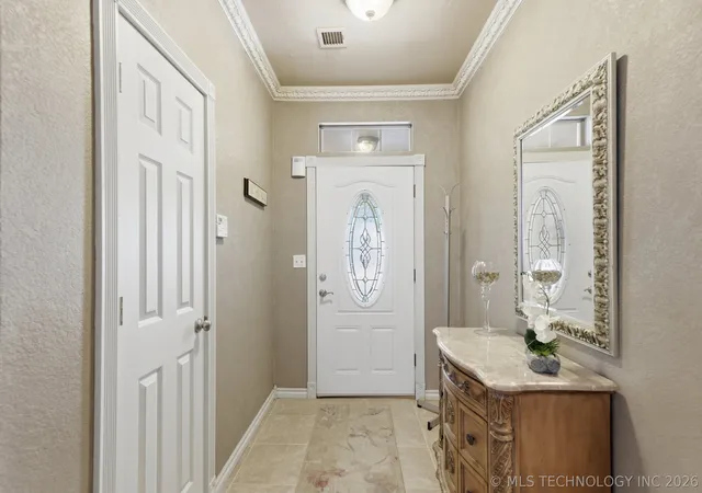 Photo 4 of Sale Pending at 1085 E 138th Street, Glenpool, OK 74033 | MLS# 2621003 | Listing updated on 2026-08-27