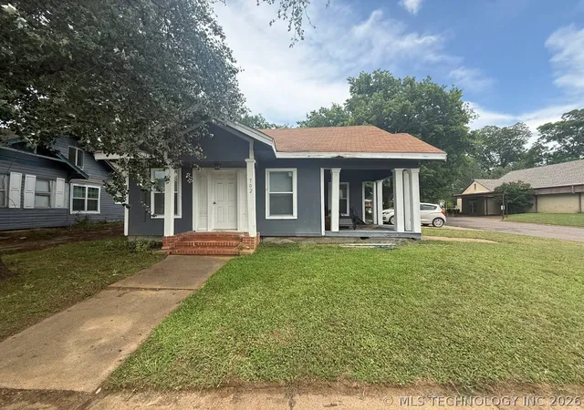 Homes for sale in Durant, OK | 702 W Beech, Durant, OK 74701 | MLS# 2620991