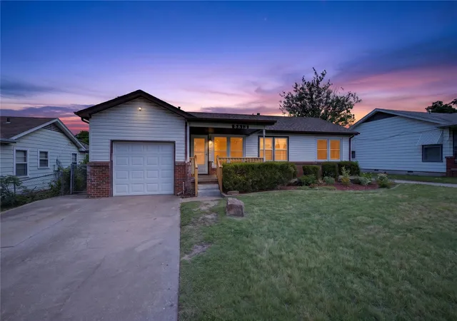 Homes for sale in Tulsa, OK | 5813 E 20th St, Tulsa, OK 74112 | MLS# 2621013