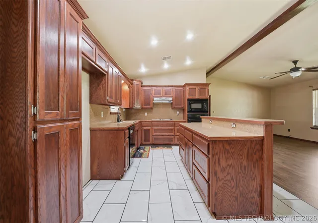 5th image of 713 Pinewood Trails Dr, Ardmore, OK 73401 | MLS# 2614152