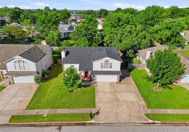 Homes for sale in Owasso, OK | 8906 N 124th Ave E, Owasso, OK 74055 | MLS# 2621057