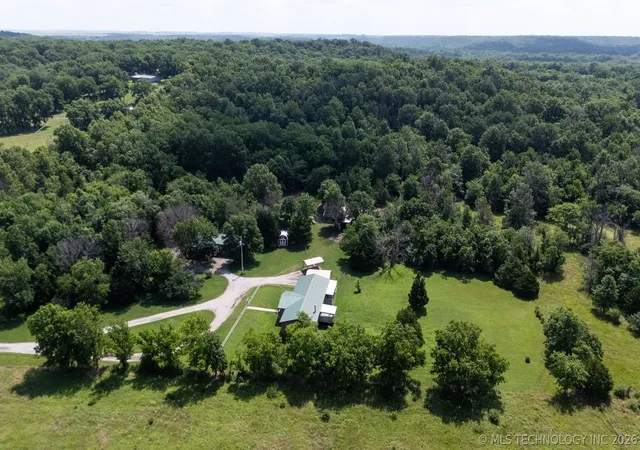 3rd image of 17508 E 11Th Rd, Lenapah, OK 74042 | MLS# 2621044