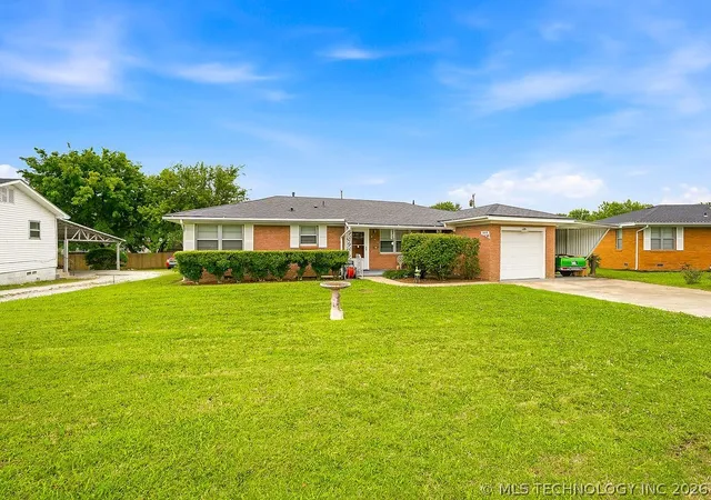 Homes for sale in Ada, OK | 829 W 22nd, Ada, OK 74820 | MLS# 2619610