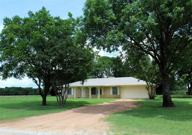 1st image of 856 Sterret Rd, Calera, OK 74730 | MLS# 2620761